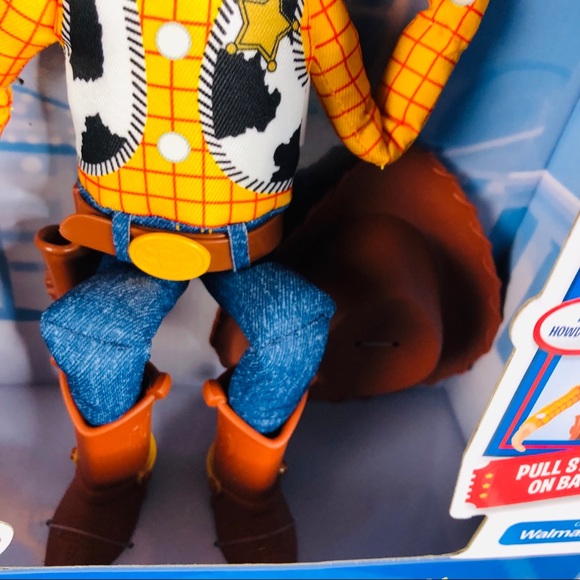 Toy Story 4 pull String Sheriff Woody doll - Picture 2 of 3